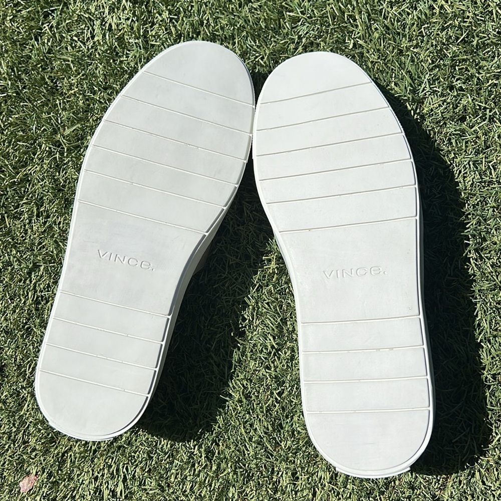 Like new VINCE Blair 5 Perforated Leather Slip-On Sneakers in Woodsmoke Size 5.5 - Picture 4 of 8